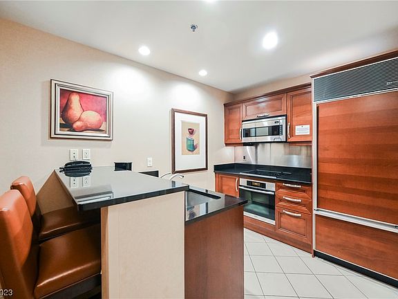 3rd image of 125 E Harmon Ave #2321