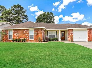 2366 Biron St, Mandeville, LA 70448