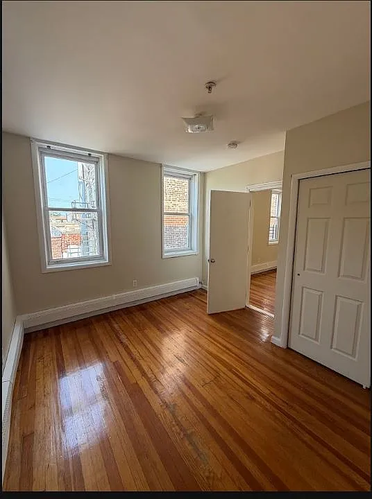 2 bed, $1,975 — Photo 4