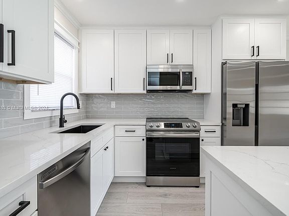 4th image of 8100 Sunrise Lakes Blvd APT 306
