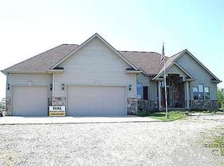 5105 Sullivan Rd, Lapeer, MI 48446