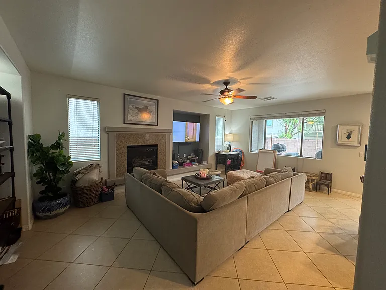 3913 Lower Saxon Ave — Photo 12