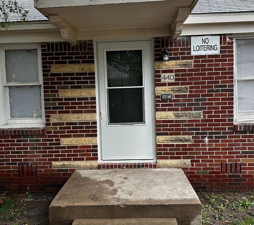 1st image of 440 N Indiana Ave #440
