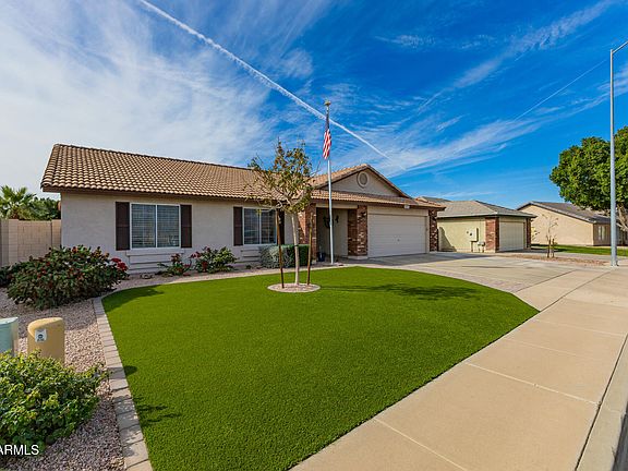 4th image of 10423 E Crescent Avenue