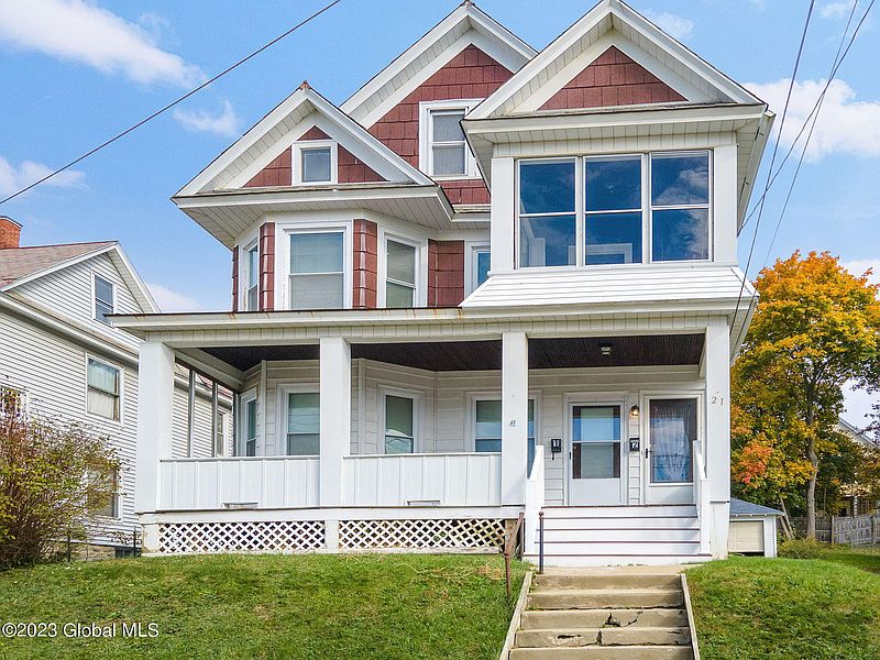 4th image of 21 McClellan Avenue