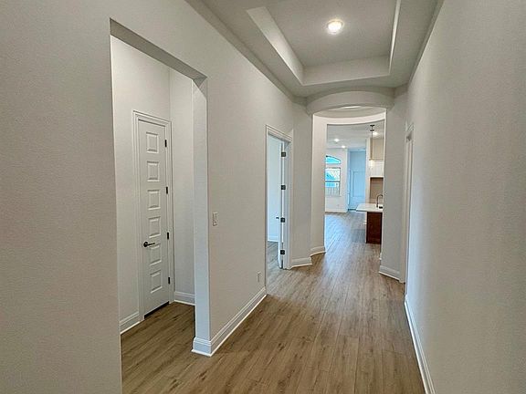 3rd image of 632 Hickory Bend Trl
