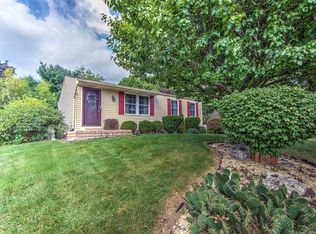 123 Wayne Dr, Cranberry Twp, PA 16066
