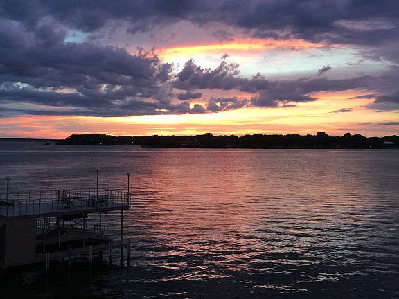 2nd image of 7852 Skylake Dr