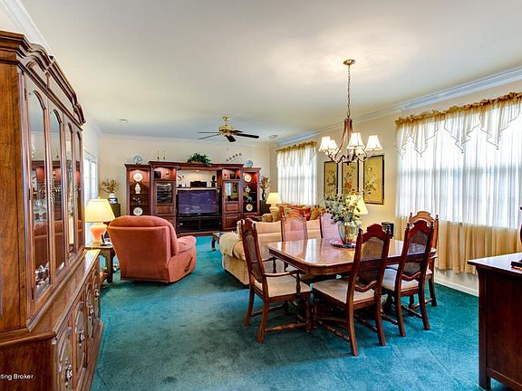 Living Room/Dining Room