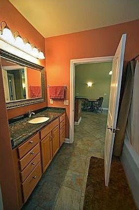 5th image of 173 N Lapham St