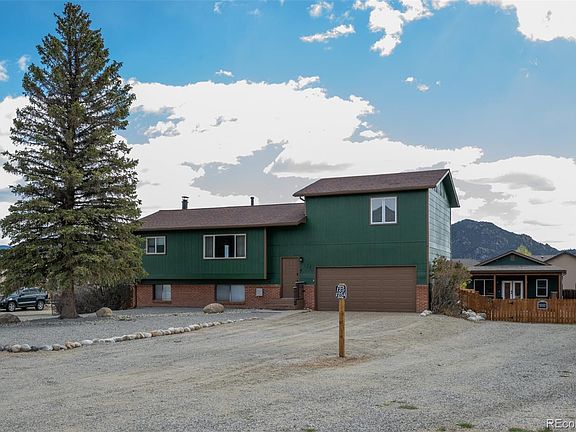 3rd image of 125 Raymond Lee Drive
