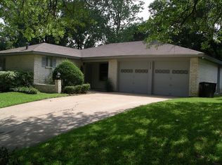 2928 San Marcos Dr, Fort Worth, TX 76116