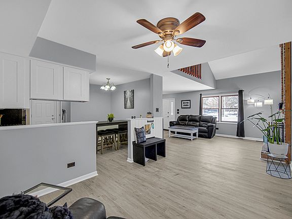 4th image of 15521 Whitehall Ln #68-A