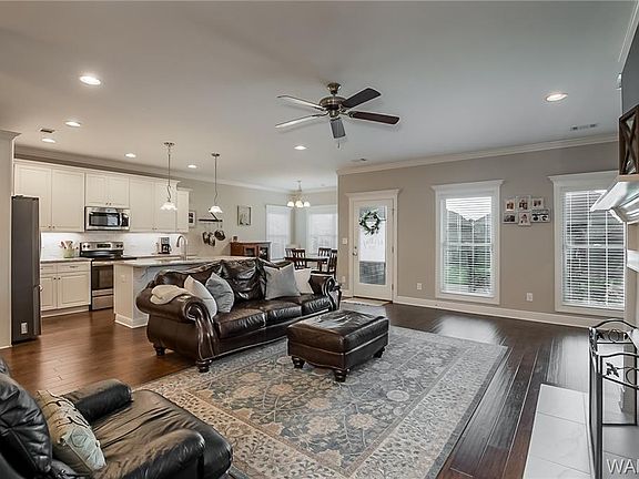 2nd image of 12696 Leatha Cir