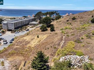 670 Roberts Rd, Pacifica, CA 94044