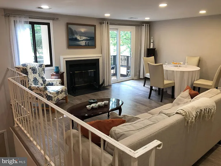 9753 Hellingly Pl #19 — Photo 8