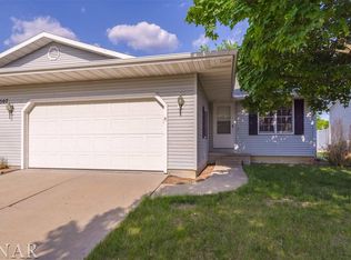 1507 Oakbrook Dr APT B, Bloomington, IL 61704
