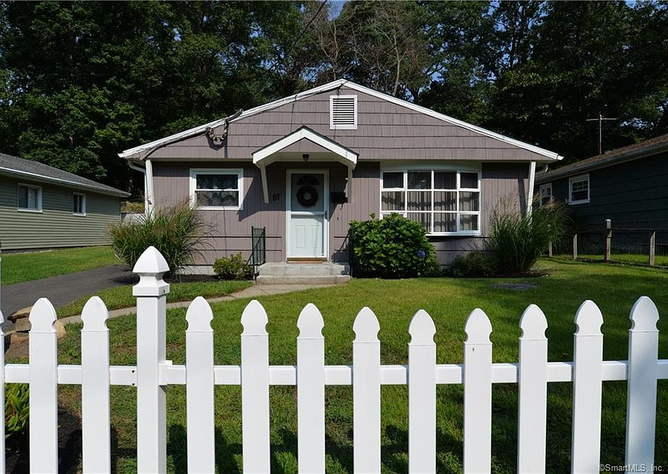 97 Rockwood Ave, Ansonia, CT 06401 Zillow
