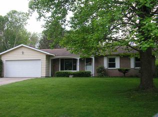 58371 Hilly Ln, Elkhart, IN 46517