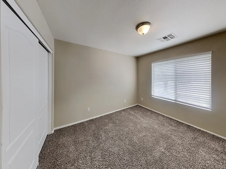 2980 Bedford St — Photo 13