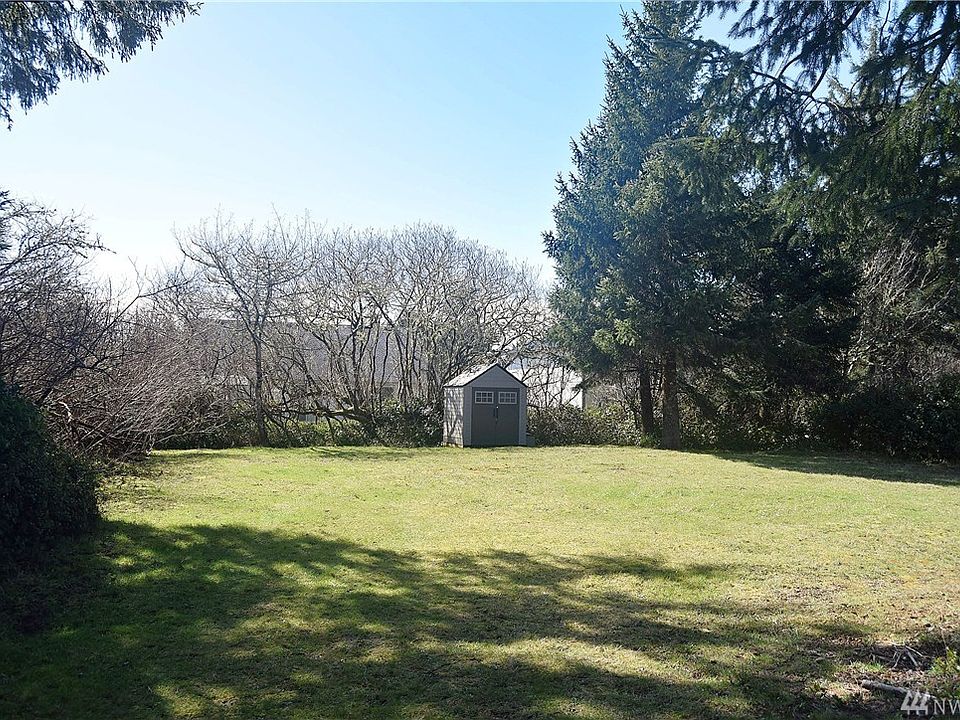 1st image of 371 Snahapish Ave SE