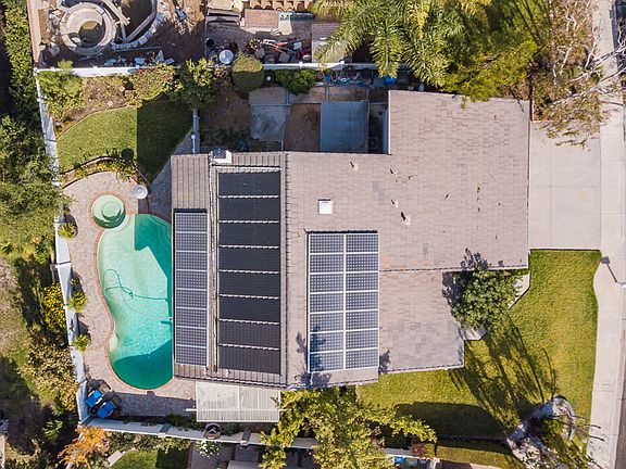 2nd image of 1133 Canyon Crest Ct