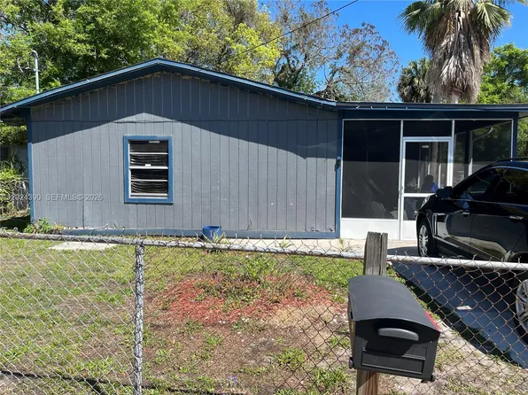 8301 N Klondyke St, Tampa, FL 33604