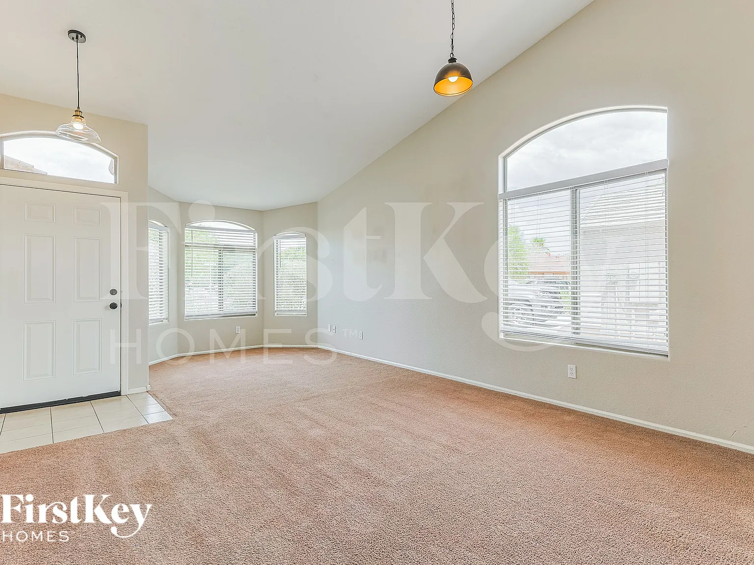 4 bed, 2.5 bath, 2110 sqft, $2,165 — Photo 3
