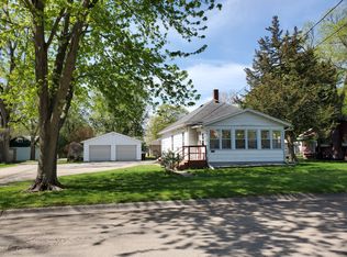 311 W 6th St, Prophetstown, IL 61277