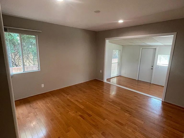 20319 Ingomar St — Photo 12