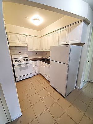 1st image of 25-36 27th St #4R