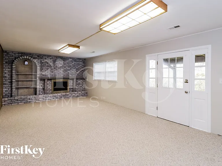 7169 Woodland Cir — Photo 7