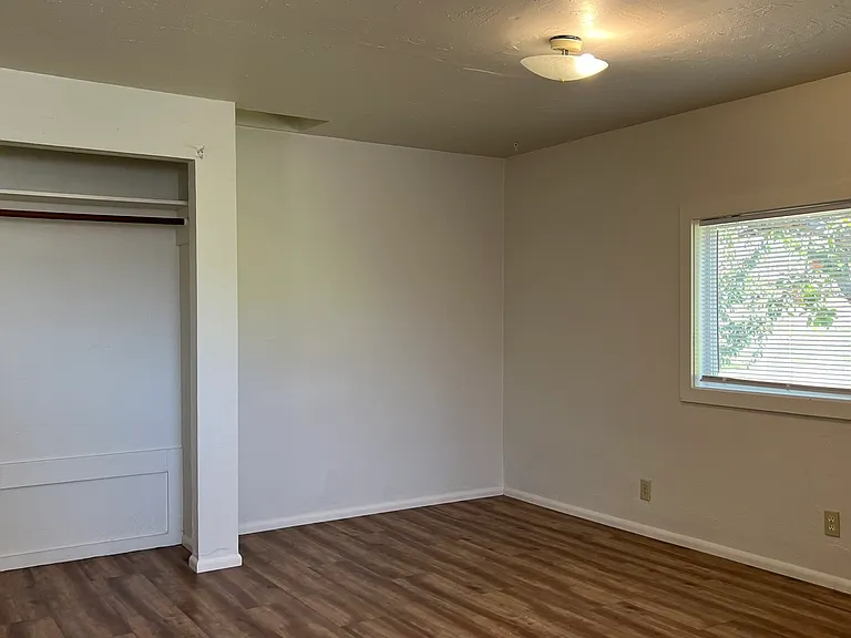 1809 Glendale Dr — Photo 17
