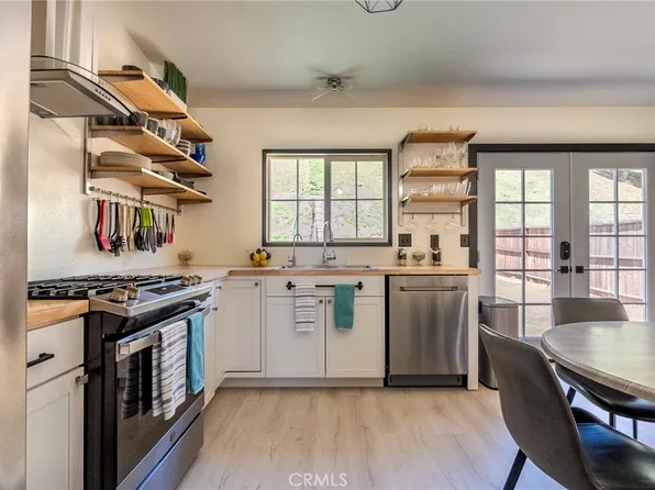 31679 Bobcat Way, Castaic, CA 91384