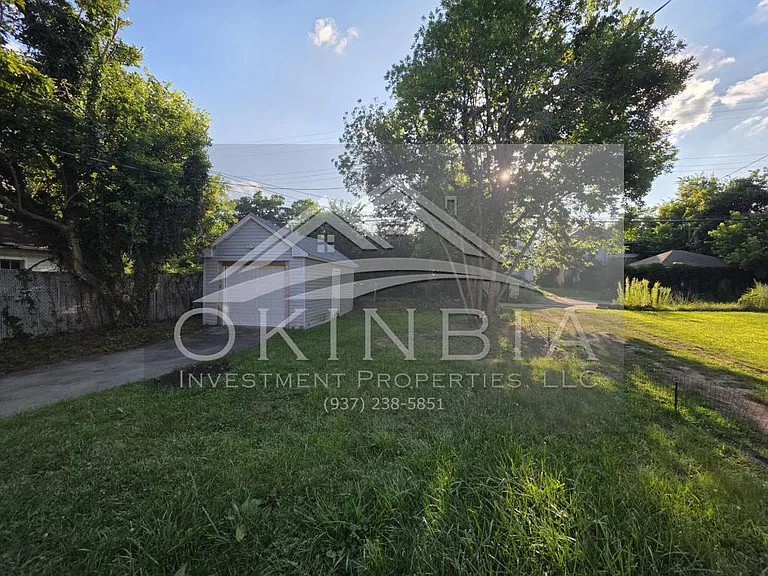1815 Catalpa Dr — Photo 25