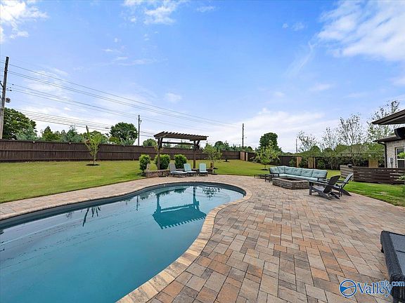 4th image of 101 Cupolo Cir