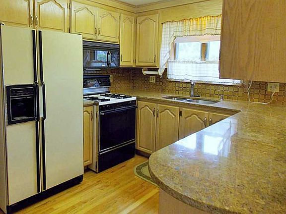 2nd image of 68 Gillen Ave