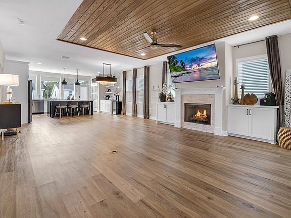 2nd image of 8618 Brooklin Pl
