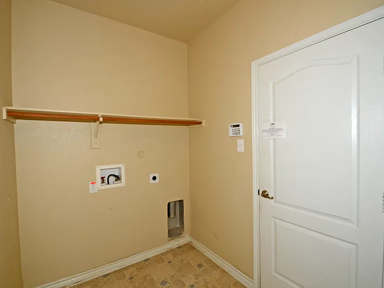 6504 Hickory Hill Dr — Photo 10