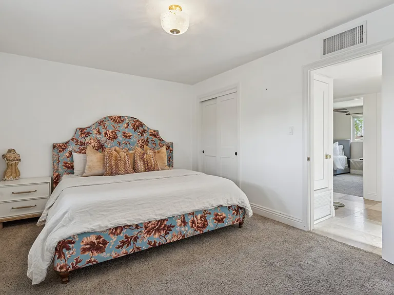 3102 E Whitton Ave — Photo 21