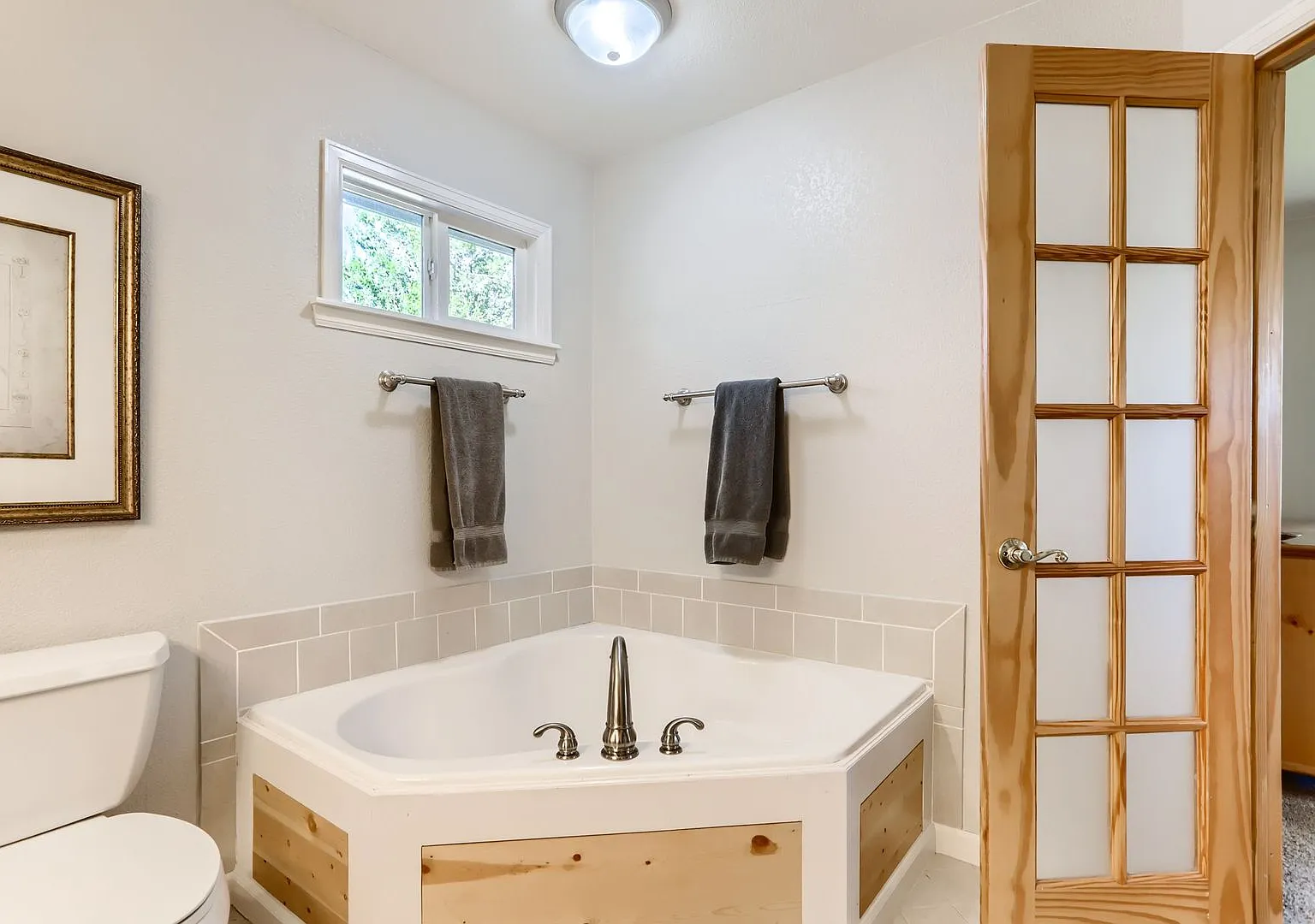 Spacious 5 BDR Lafayette Home - Close to Coal Creek Trail — Photo 3