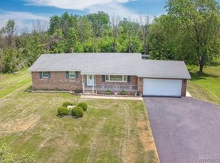 5915 Miller Rd, Niagara Falls, NY 14304