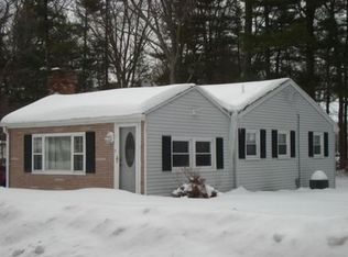 43 Chestnut Rd, Halifax, MA 02338