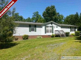 339 Plain Ridge Dr, Evington, VA 24550