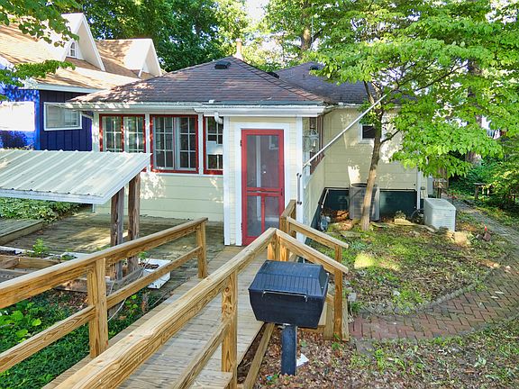2nd image of 5511 Lakewood St