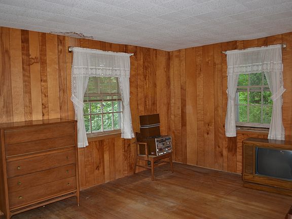 4th image of 12 Palmer Trl