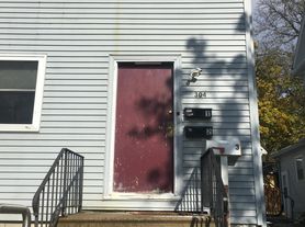 304 E Davenport St