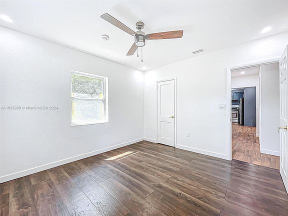 2nd image of 13250 NE 5th Ave