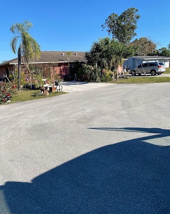 1st image of 26251 Sherwood Ln