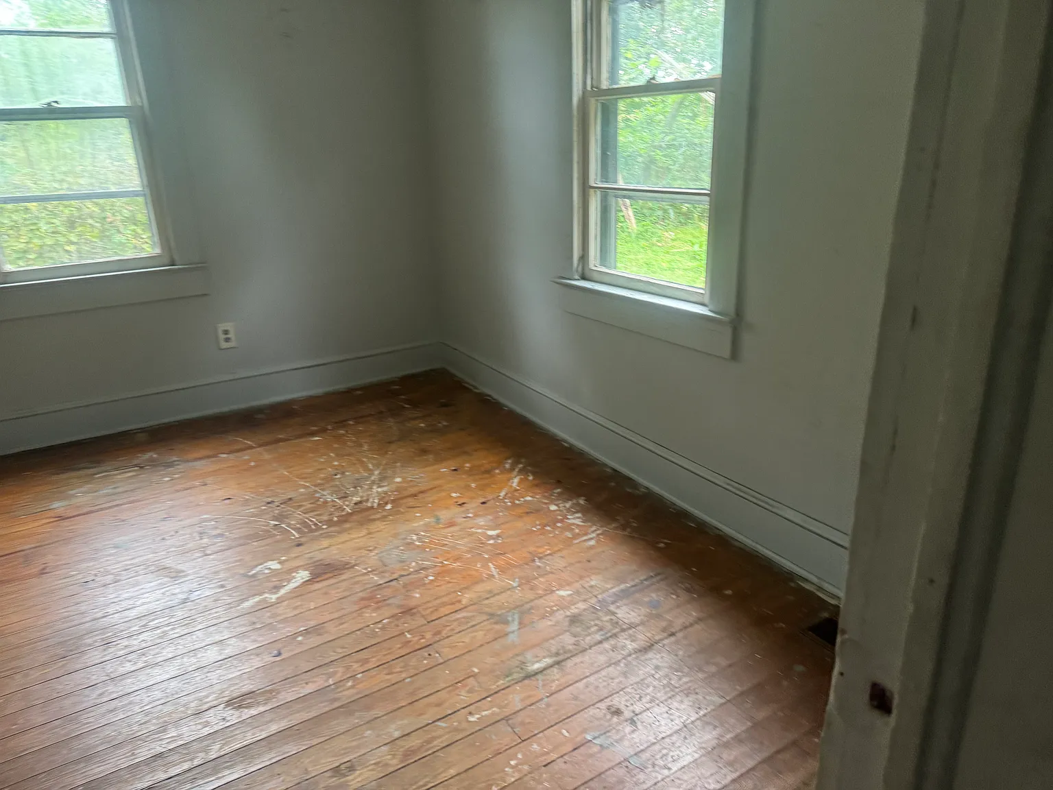 3 bed, 1500 sqft, $890 — Photo 2